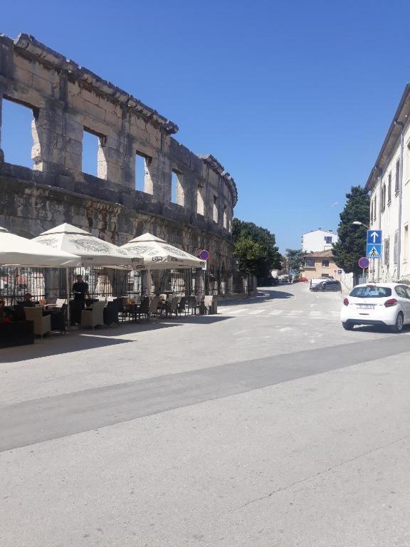 Colorita Studio Πούλα Εξωτερικό φωτογραφία